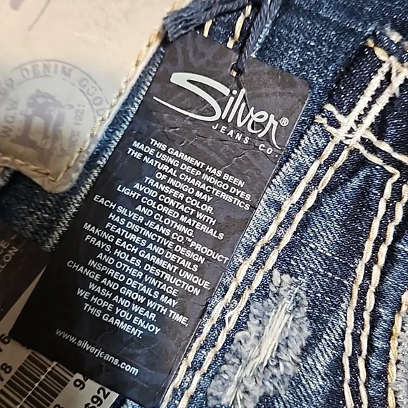 NWT Silver Bootcut Distressed Jeans - Picture 15 of 16